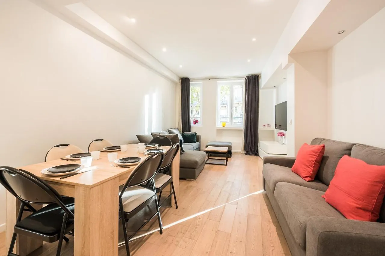 Spacious Apartment-2Br-4P-Boulevard Saint-Germain Paris
